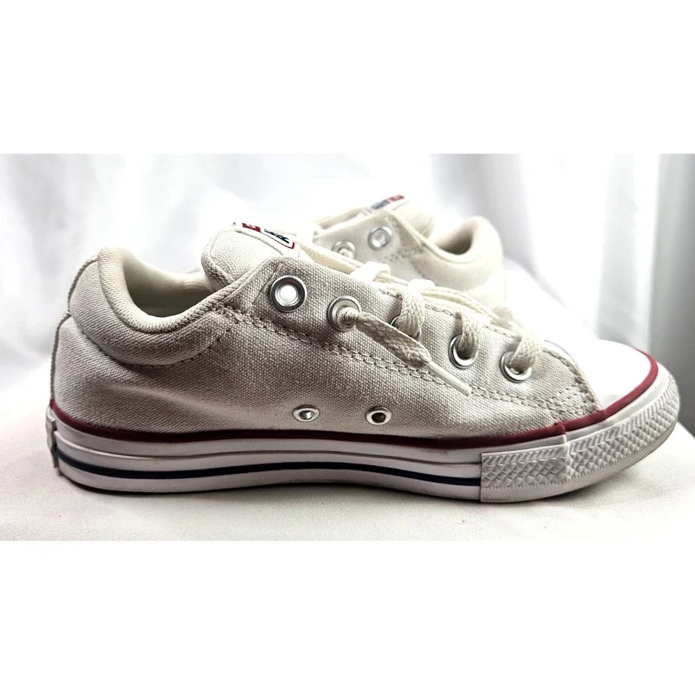Converse Shoes Youth 2 Chuck Taylor All Star Sneaker White Lace Up Low Top Class